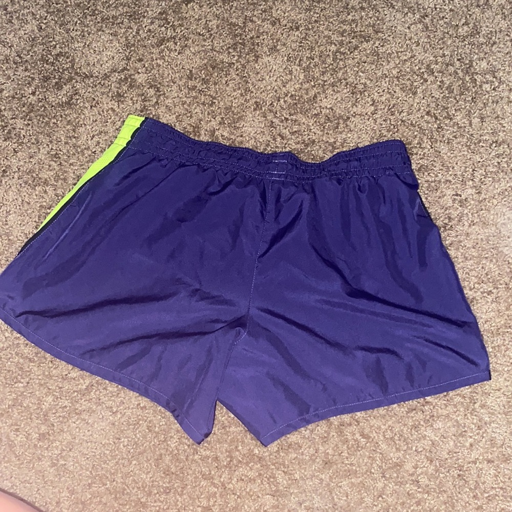 Nike Running Short - Picture 3 of 4